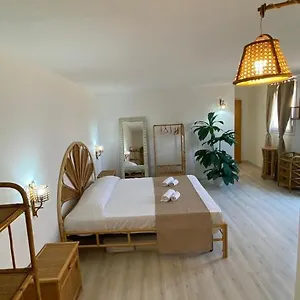 Greek Temple Appartement